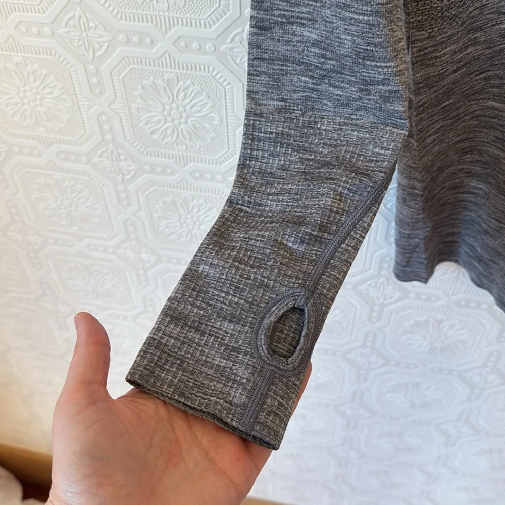 Lululemon Swiftly Tech Long Sleeve Crew Heathered Slate Gray Size 10